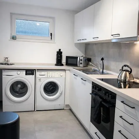 Modernes Mit Frühstück Apartment